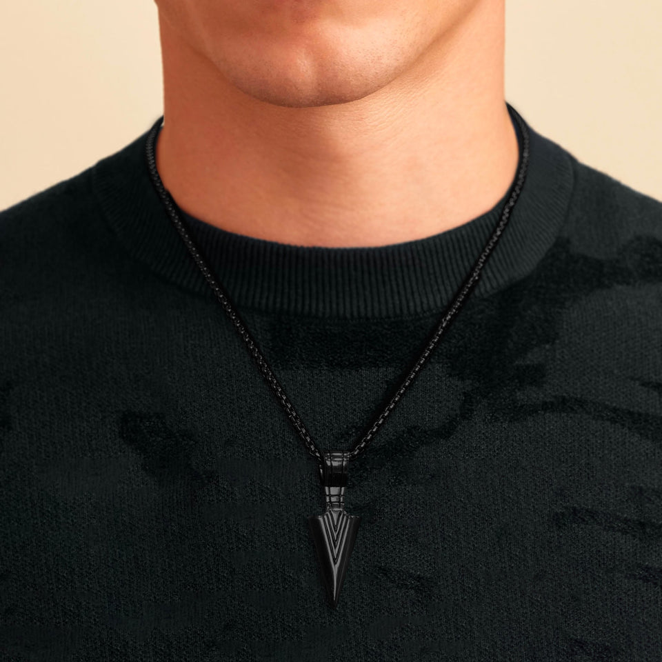 ARROW PENDANT - BLACK
